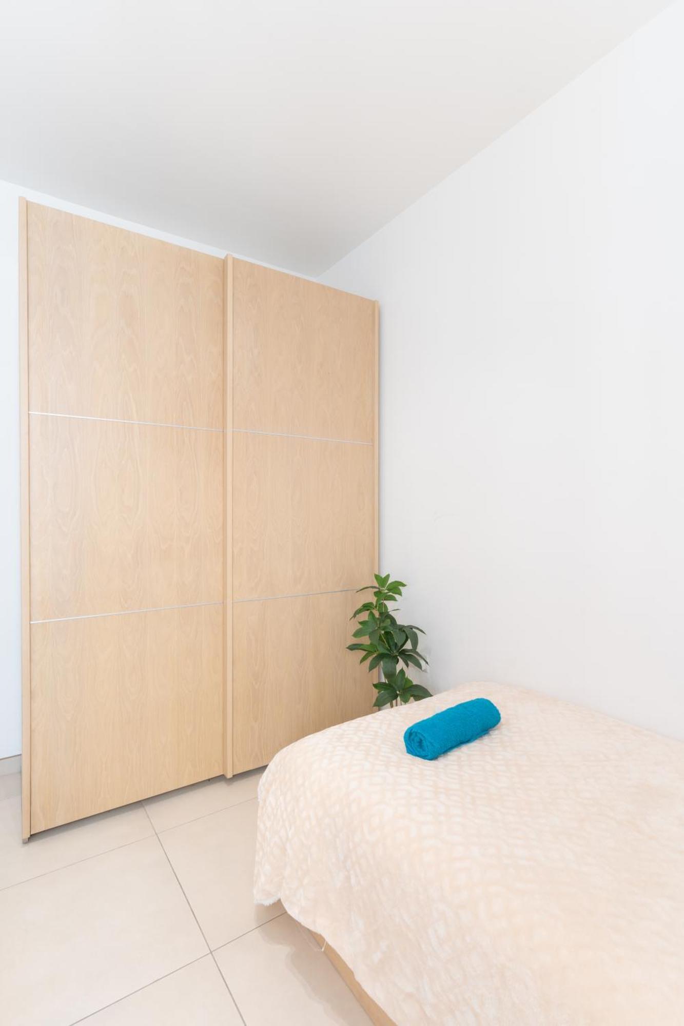 2 Bedroom In Central St Julians Prime Location In Paceville Apt 3 By Vaganza San Julián Exterior foto