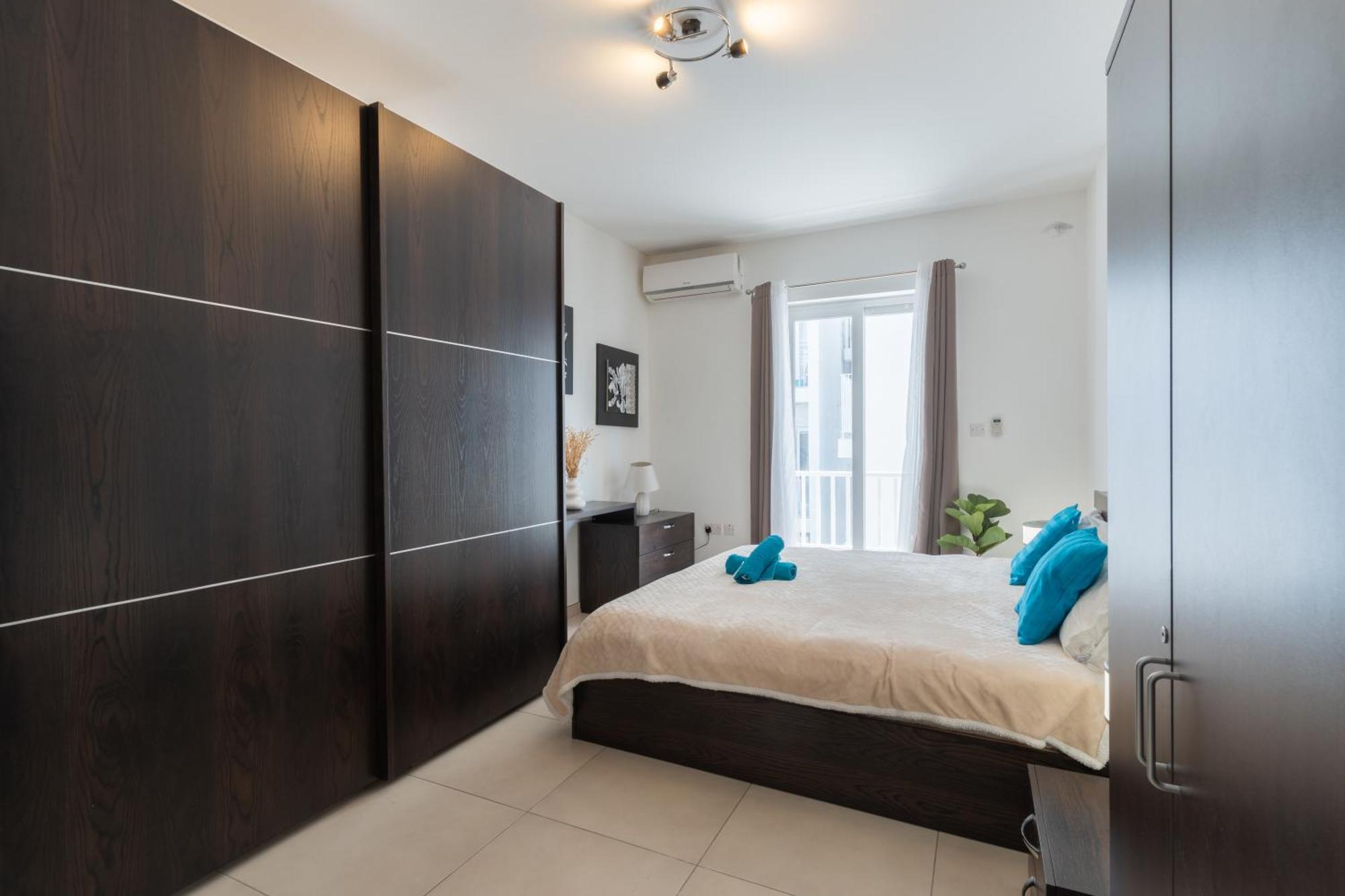 2 Bedroom In Central St Julians Prime Location In Paceville Apt 3 By Vaganza San Julián Exterior foto